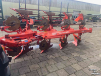 Charrues Kuhn varimaster 152