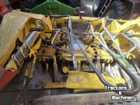 Ensileuse automotrice New Holland FX38