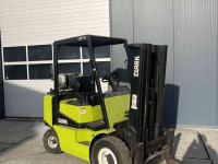 Chariot élévateur Clark CGP 25