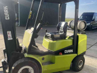 Chariot élévateur Clark CGP 25