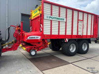 Autochargeuse Pottinger Jumbo 6000L Combiline. Gedwongen gestuurd