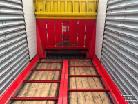 Autochargeuse Pottinger Jumbo 6000L Combiline. Gedwongen gestuurd