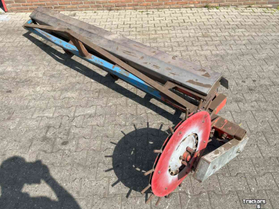 Distributeur de microgranulés  Granulaatstrooier loopwiel mestverwerking