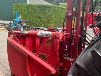 Coupe-blocs d'ensilage Redrock Kuilhapper hefmast voermachines