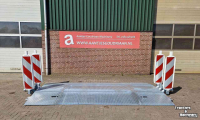 Autres équipements pour rue, entretien des accotements et des fossés  Leidingdrempel / Road Ramp