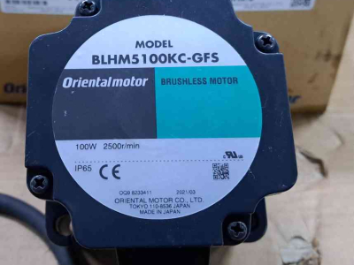 Nouvelles pièces diverse  Oriental motor BLHM5100KC-10