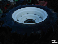 Roues, Pneus, Jantes, Barillets Jumelage New Holland 420/70r30 en 300/70r20