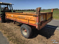 Benne agricole Peecon KW4000 4 tons kipwagen