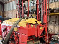 Distributeur d‘engrais Kuhn Aero 1121