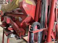 Distributeur d‘engrais Kuhn Aero 1121