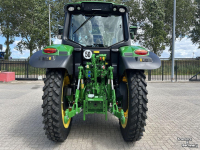 Tracteur John Deere 6M 125