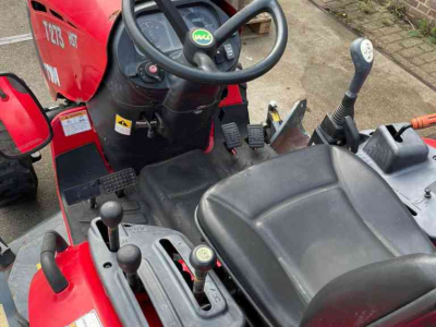 Tracteur pour horticulture TYM TYM 273 HST met middenmaaier