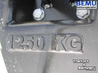 Poids frontaux  1250 KG gewichtenblok, frontgewicht