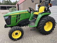Tracteur pour vignes et vergers John Deere 3038E