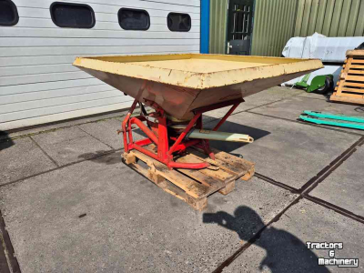 Distributeur d‘engrais Vicon pendelstrooier