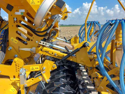 Semoir Alpego JetM-300 Pneumatische zaaimachine op RK rotoreg