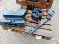 Poids frontaux Steyr Nieuw Steyr moederblok, ondertrekhaak en gewicht.