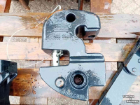 Poids frontaux Steyr Nieuw Steyr moederblok, ondertrekhaak en gewicht.