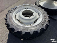 Roues, Pneus, Jantes, Barillets Jumelage BKT 320/85R36 + 300/95R52