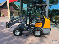 Chargeuse sur pneus Giant Giant 332ST
