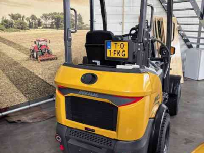 Chargeuse sur pneus Mecalac MCL 2