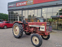 Tracteurs anciens International 383