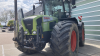 Tracteur Claas xerion 3300
