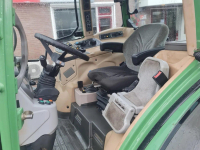 Tracteur Fendt 211 VARIO