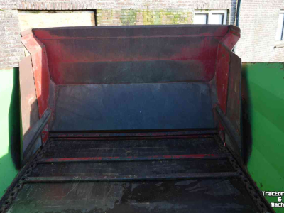 Distributeur de fourrage en bloc Strautmann BVW801