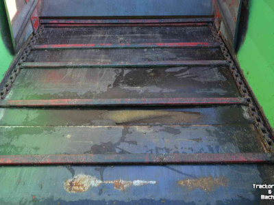Distributeur de fourrage en bloc Strautmann BVW801