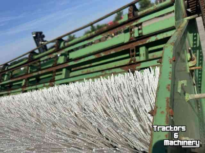 Epandeur de fumier  compost strooier