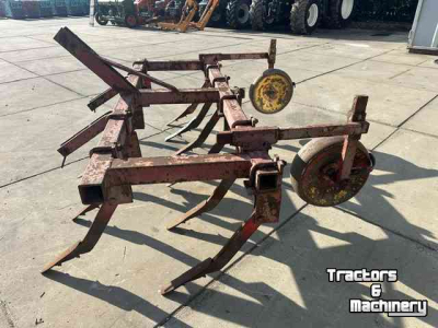 Cultivateur Cappon vaste tand met loopwielen
