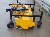 Balayeur  heftruck / shovel bezem