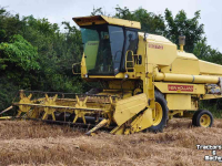 Moissonneuse batteuse New Holland gezocht 8060/ 8070/ 8080