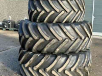 Roues, Pneus, Jantes, Barillets Jumelage  650/65R38   540/65R28