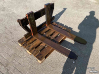 Fourches à palettes  palletvork fem 3 euro