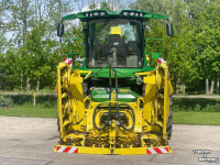 Ensileuse automotrice John Deere 8400 I + Kemper Maisbek JD HARVEST CHECK