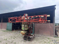 Pulvérisateur porté Douven 24 meter 1600 liter