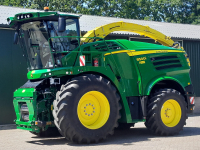 Ensileuse automotrice John Deere 8500