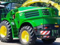 Ensileuse automotrice John Deere 8500