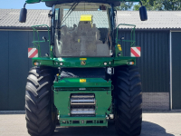 Ensileuse automotrice John Deere 8500