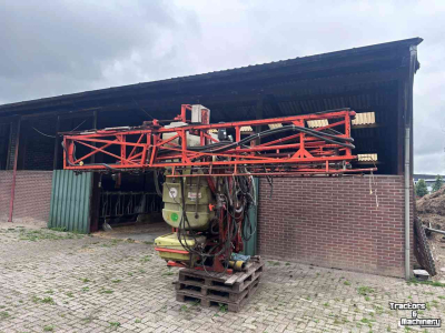 Pulvérisateur Douven 24 meter 1600 liter