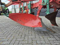 Charrues Kverneland LB 100-200 wentelploeg NIEUWE SLIJTDELEN