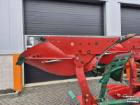 Charrues Kverneland LB 100-200 wentelploeg NIEUWE SLIJTDELEN
