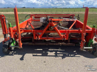 Arracheuse d‘oignons Holaras UM 300F / UR285