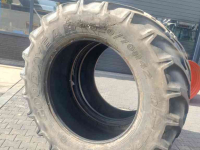 Roues, Pneus, Jantes, Barillets Jumelage Good Year 620/70R42