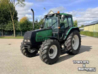 Tracteur Valtra Valmet 6100, met werk