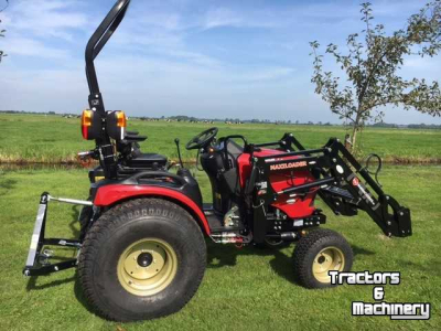 Tracteur pour vignes et vergers Yanmar SA424 4 wd HST  Nieuw op voorraad