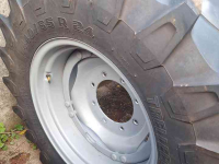Roues, Pneus, Jantes, Barillets Jumelage Trelleborg 440/65X24 99% TM 800