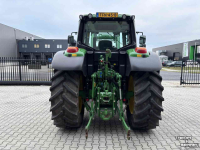Tracteur John Deere 6120M met 623R Voorlader